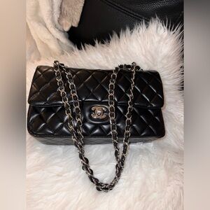 Classic medium flap bag - black and silver
